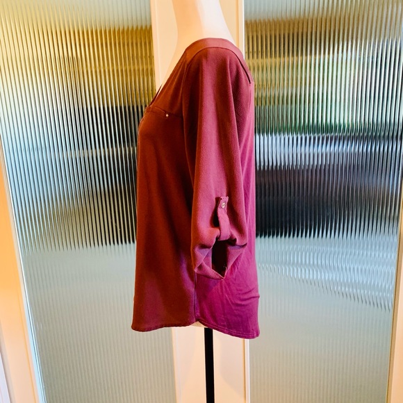 Women’s Blouse - Picture 3 of 7